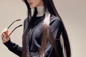 4 thứ người EQ thấp hay để sau ốp điện thoại