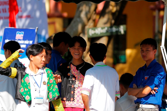 Cơ hội việc làm, học nghề trong và ngoài nước cho người dân biên giới