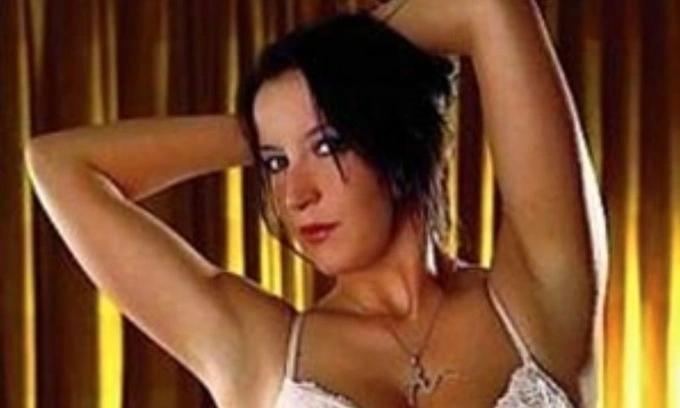 Phận thảm của ngôi sao khiêu dâm và mảnh giấy dự báo cái chết
