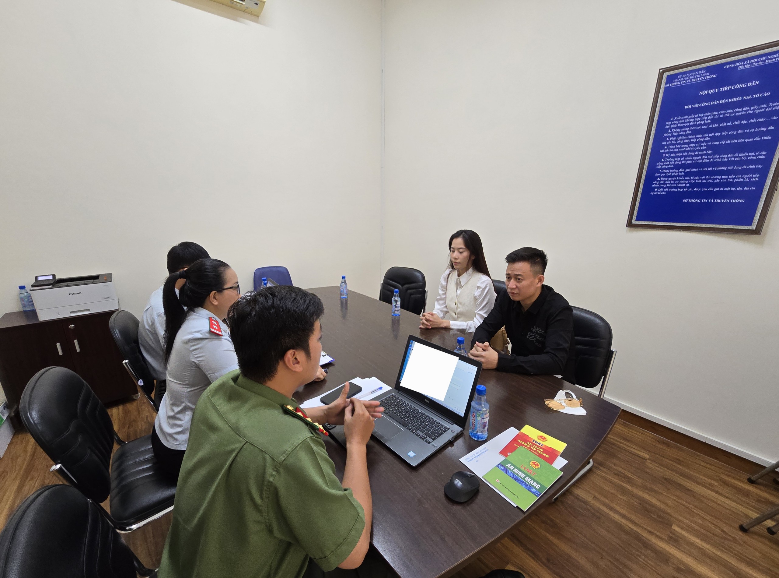 Nam Em bị xử phạt hành chính 37,5 triệu đồng saucác phát ngôn trênmạng