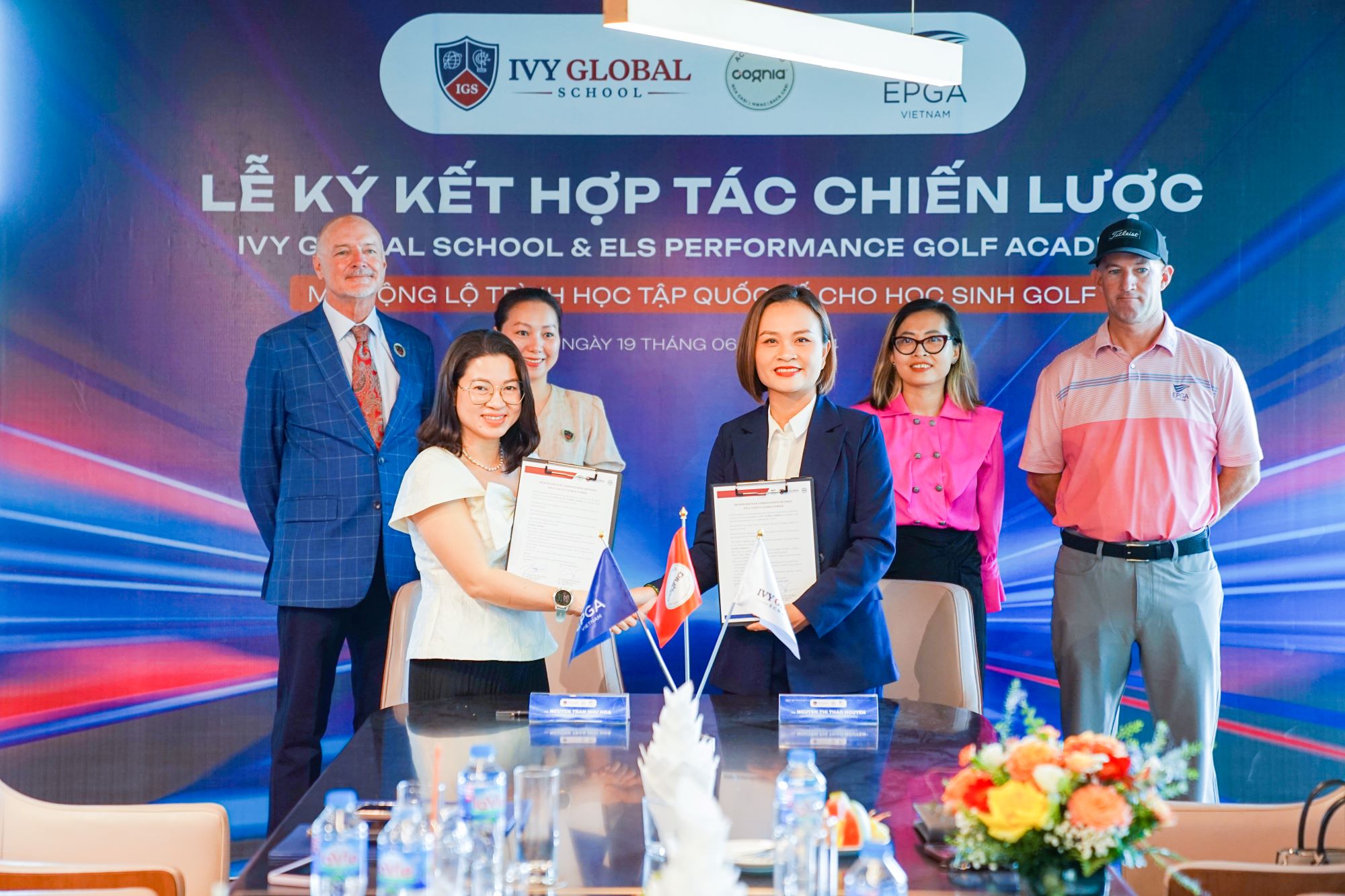 Ký kết hợp tác Ivy Global School và Học viện Golf Els Việt Nam